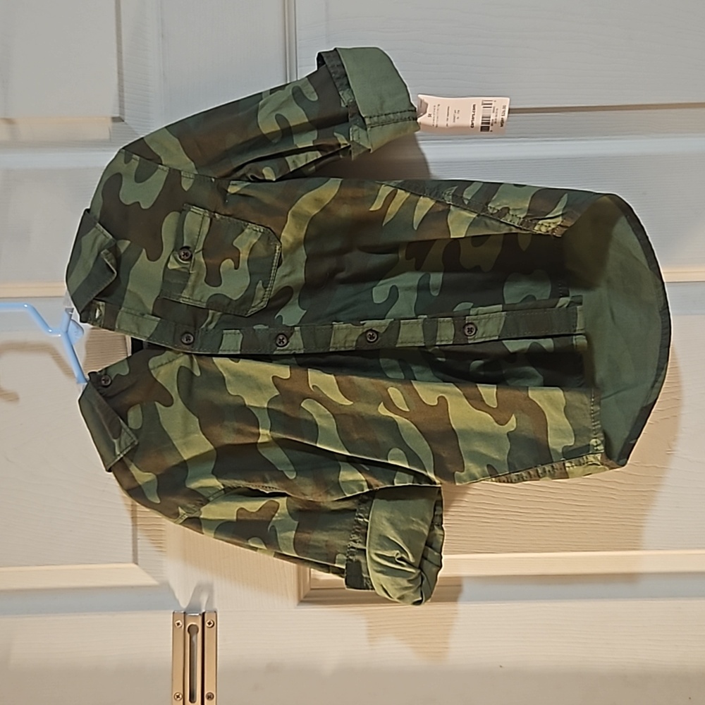 CARTER’S CAMO BUTTON DOWN SHIRT W/HOOD: GREEN/GRAY: NEW WITH TAGS: SIZE 5T